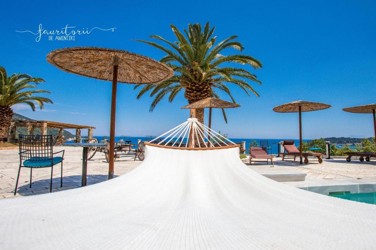 Kinira Beach Hotel Екстер'єр фото