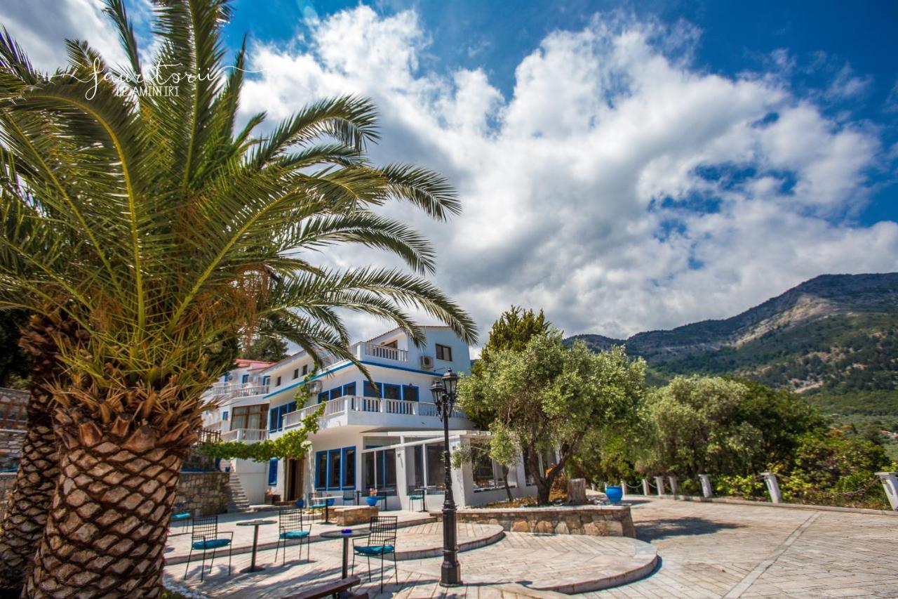 Kinira Beach Hotel Екстер'єр фото