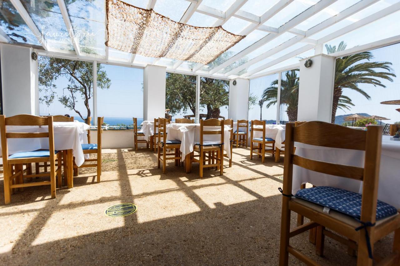 Kinira Beach Hotel Екстер'єр фото