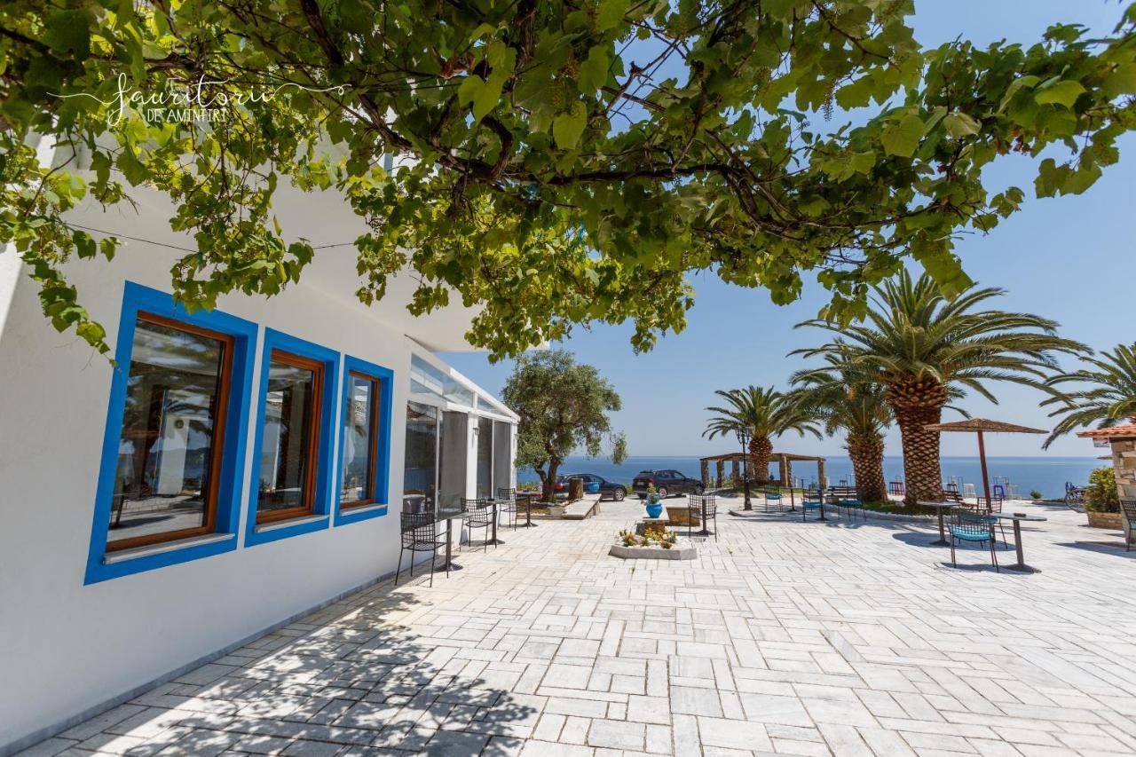 Kinira Beach Hotel Екстер'єр фото