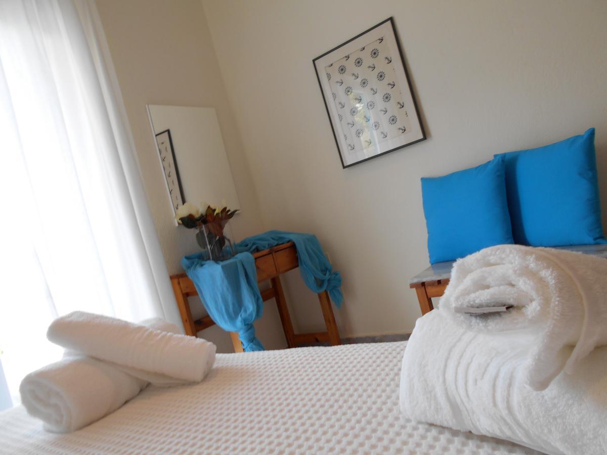 Kinira Beach Hotel Екстер'єр фото