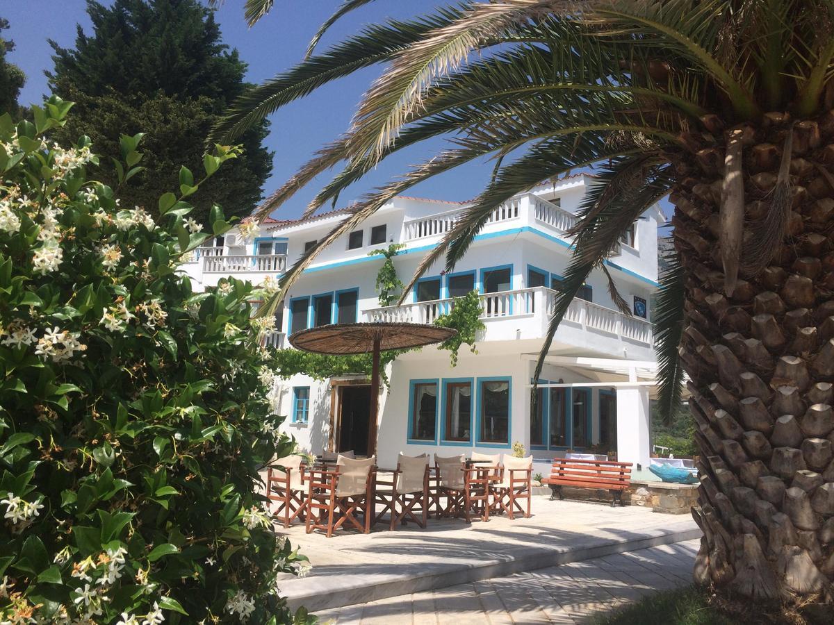 Kinira Beach Hotel Екстер'єр фото